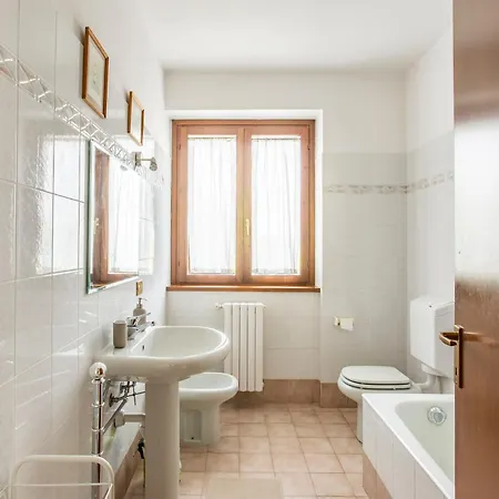 Hébergement de vacances Mountain Private House Near - 3 Bedrooms - Lovely View Esino Lario