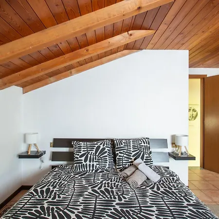 Mountain Private House Near - 3 Bedrooms - Lovely View * Esino Lario