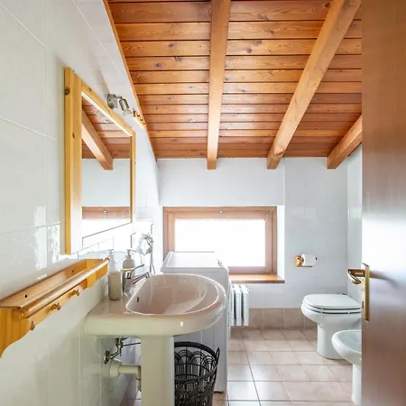 Mountain Private House Near - 3 Bedrooms - Lovely View Hébergement de vacances Esino Lario